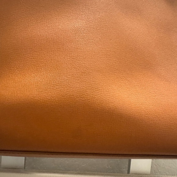 Marc Jacobs Smoked Almond The Commuter Leather Tote Bag - Picture 5 of 11